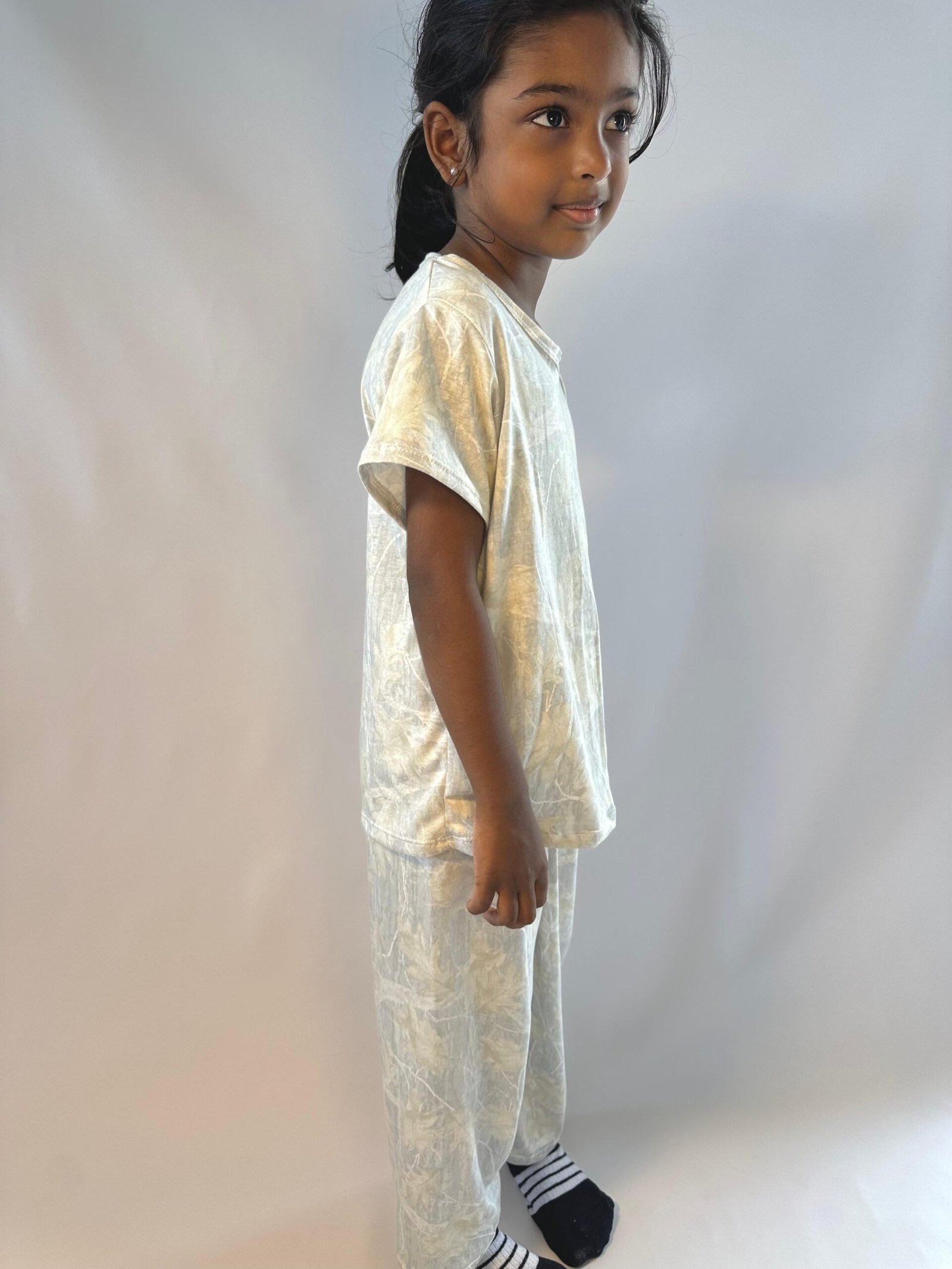 WINTER LEAVES LOUNGEWEAR - Image 2