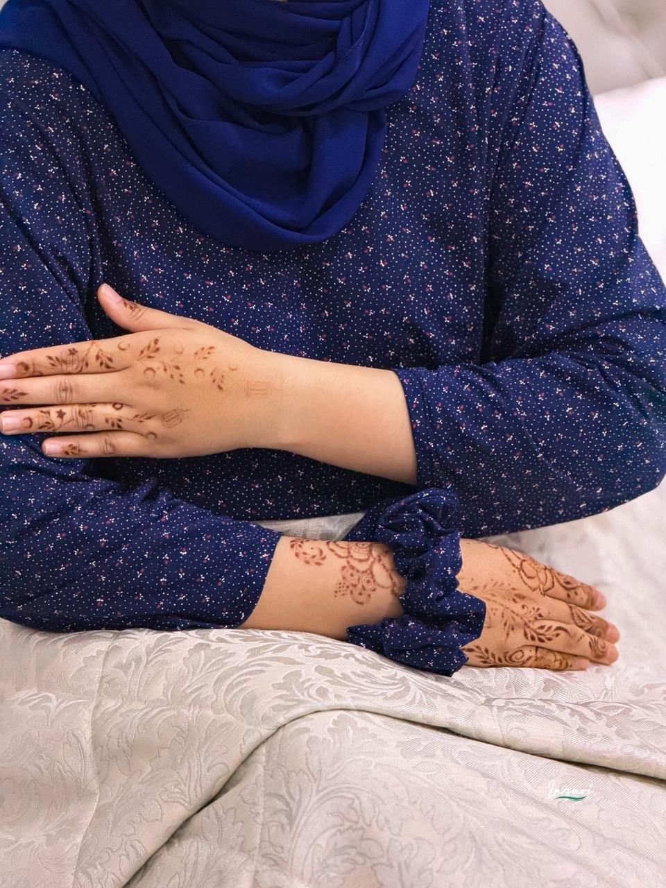 Blue Red Floral - Image 2