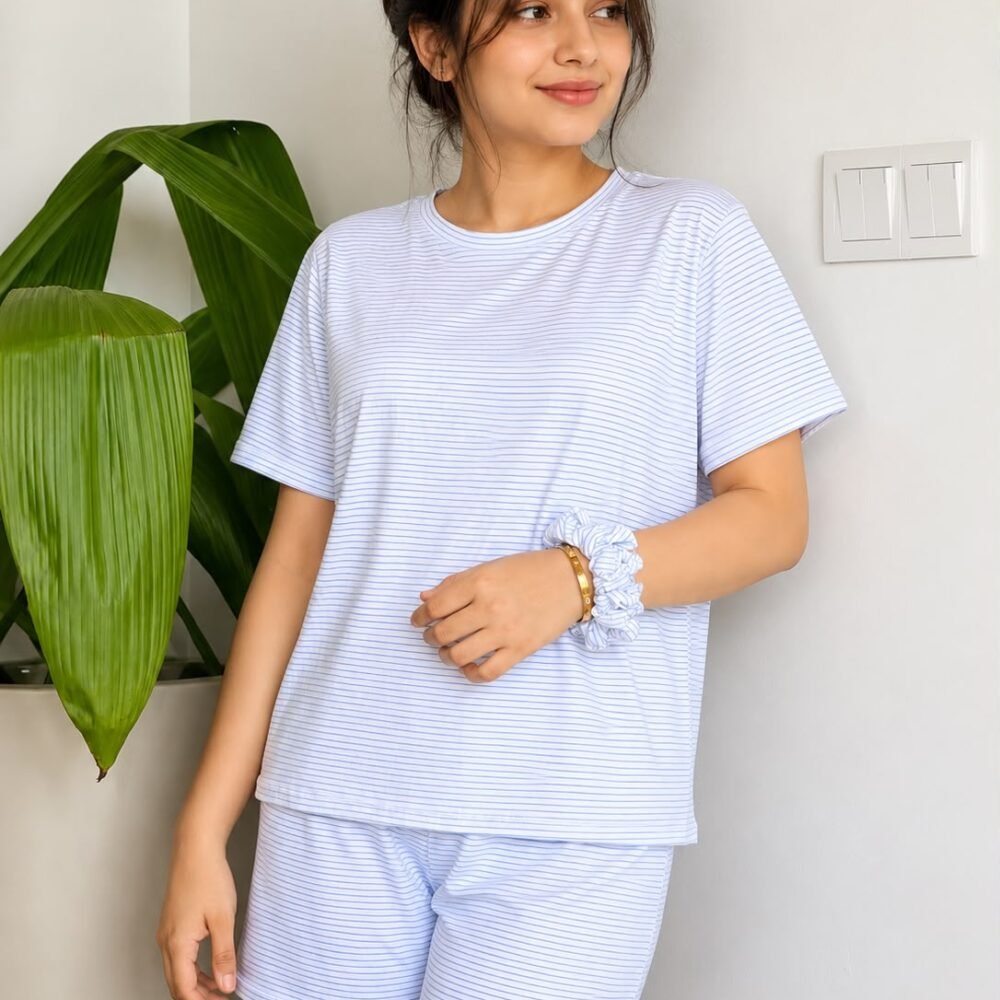 Light blue stripe (short)