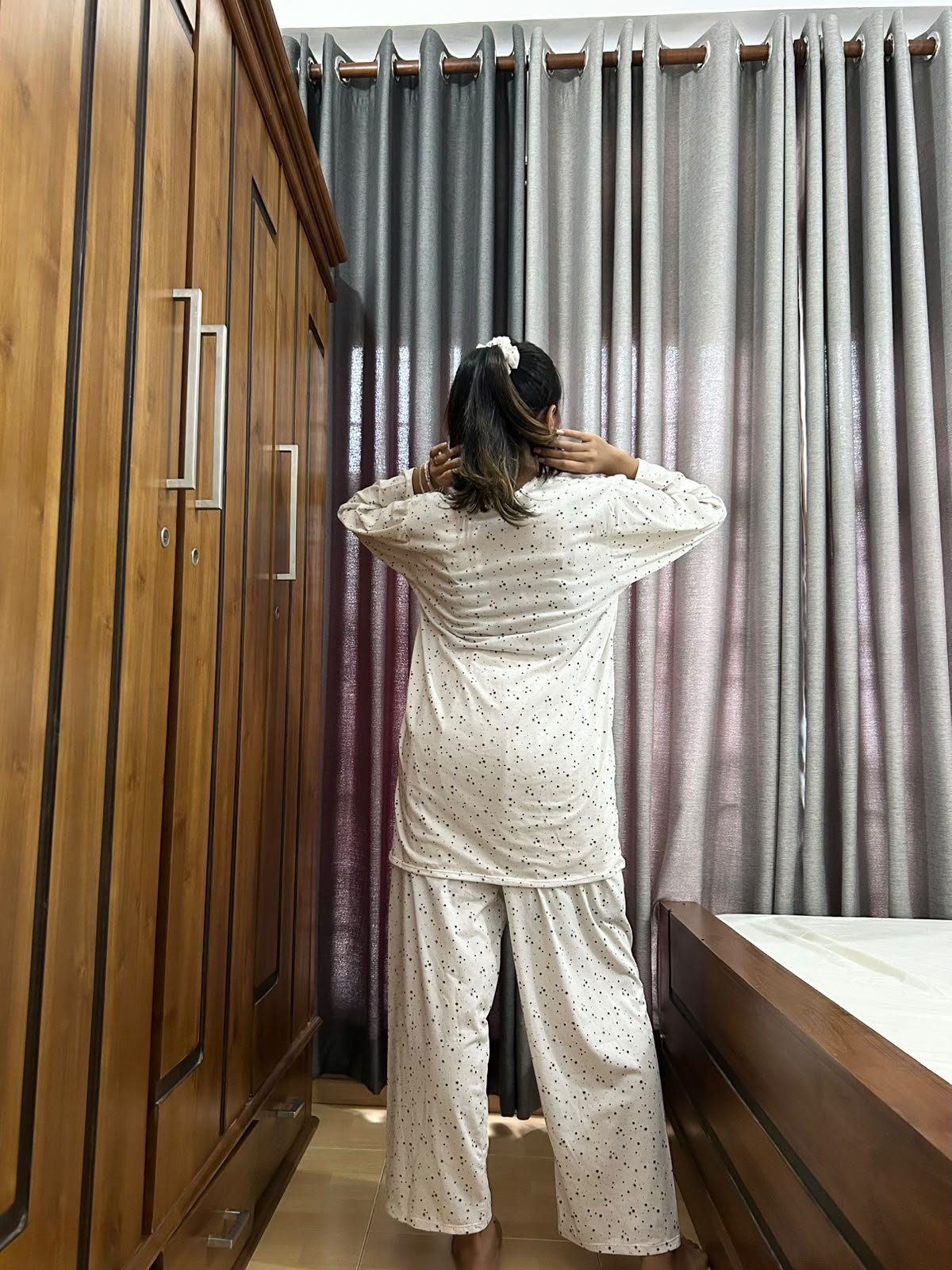 Minimalist White Polka Covered Set - Image 2